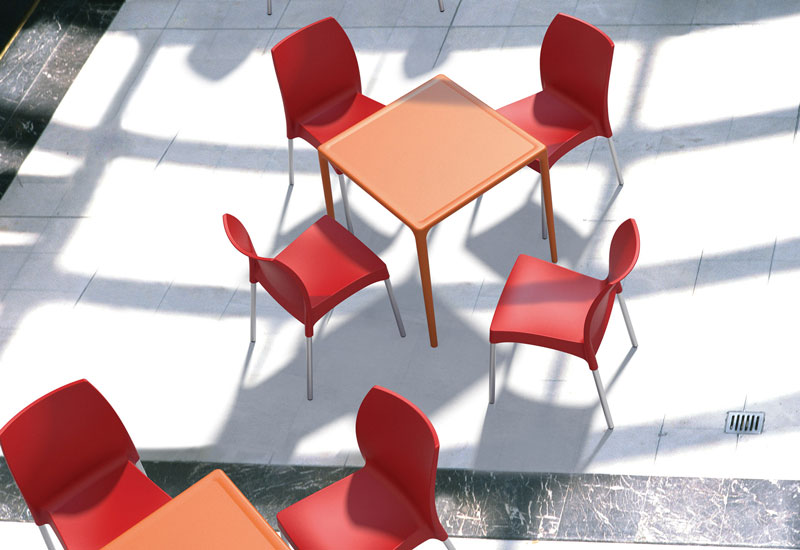 Mango_table_orange